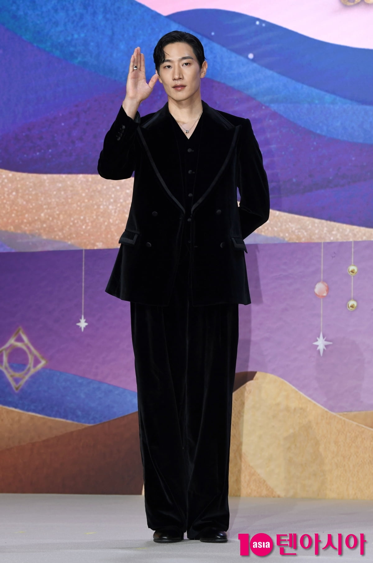 ノ・サンヒョン、Netflixシリーズ『Genie, Make A Wish』制作発表会に登場