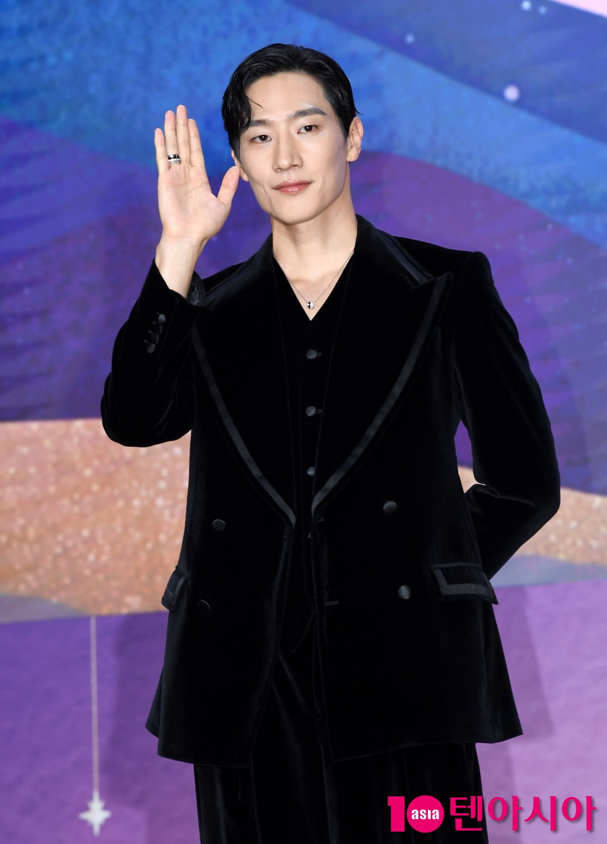 ノ・サンヒョン、Netflixシリーズ『Genie, Make A Wish』制作発表会に登場