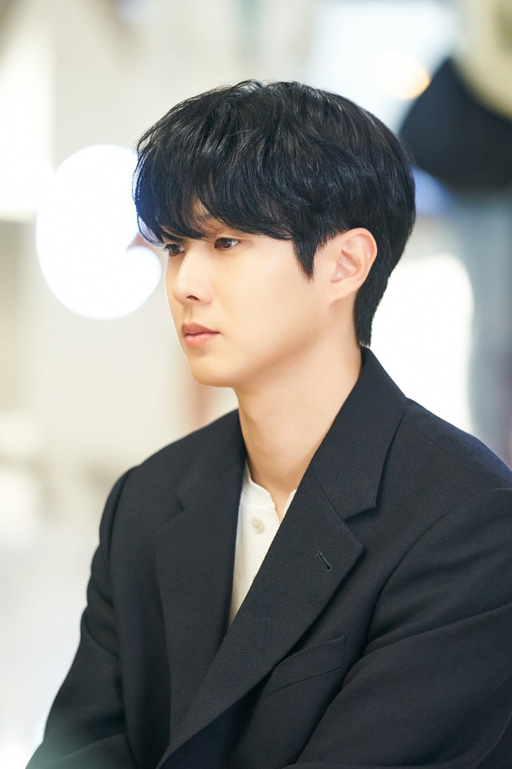 Choi Woo-shik and Jung So-min Star in New SBS Drama 'Would You Marry Me'
