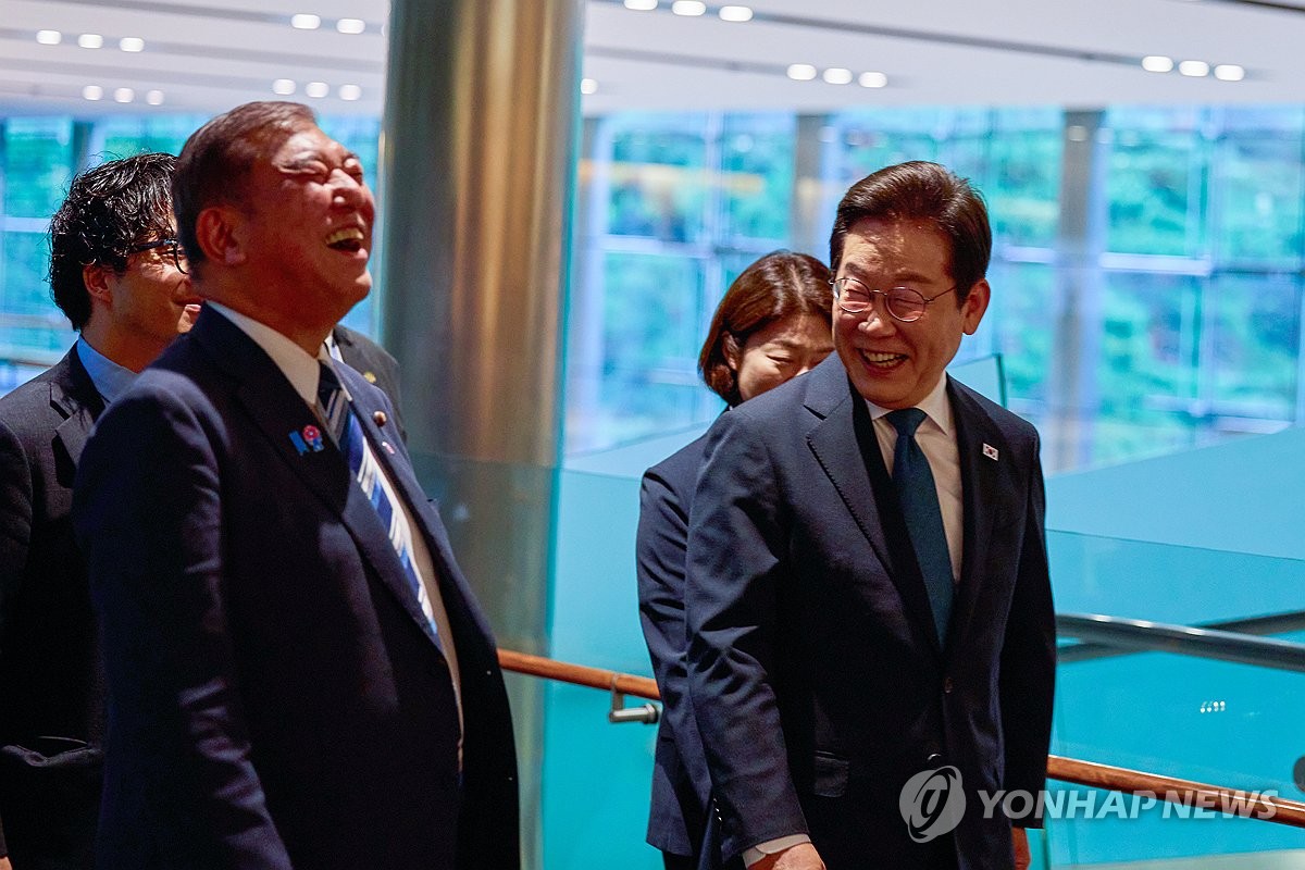 李대통령 "안보·정서 가까워지길" 이시바 "엄중한 환경속 협력"