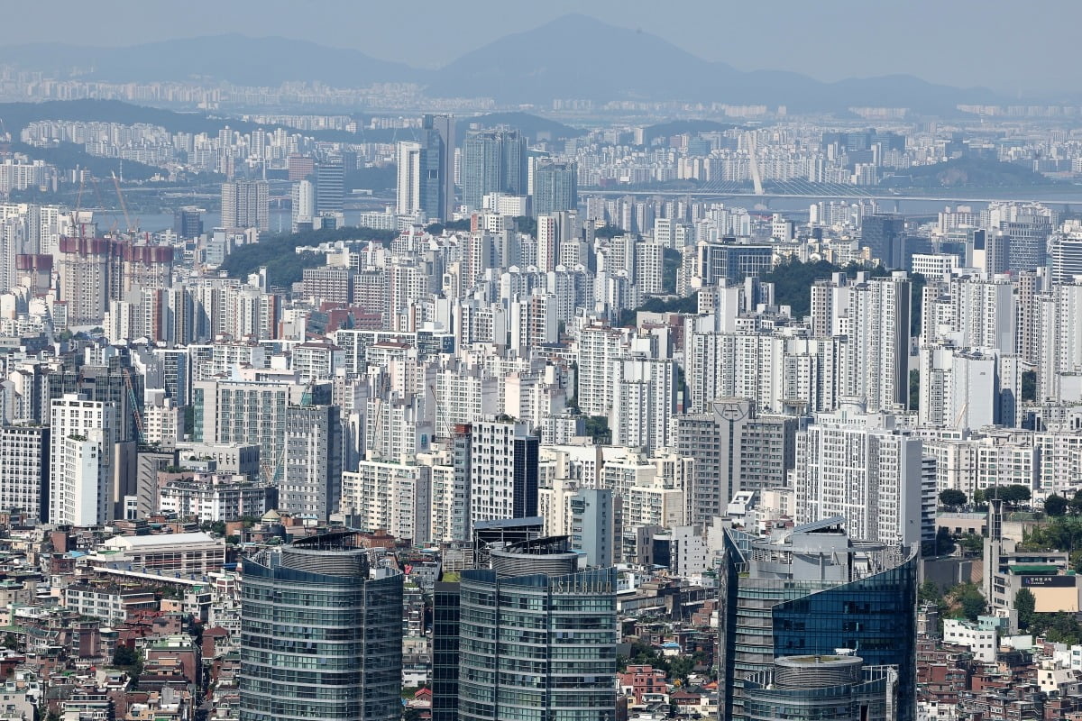 서울 남산에서 바라본 시내 아파트. 사진=연합뉴스
