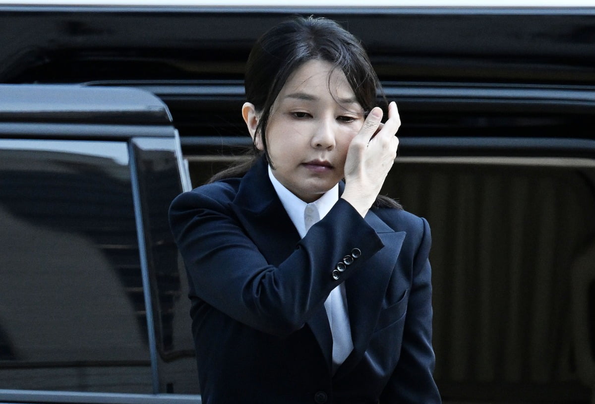 특검 "김건희, 도이치모터스 주가조작 인지한 상태로 가담"