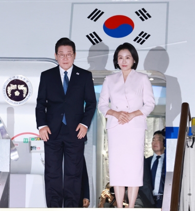 李 "김혜경 여사, 국민에 위안·도움 되는 측면 있어"