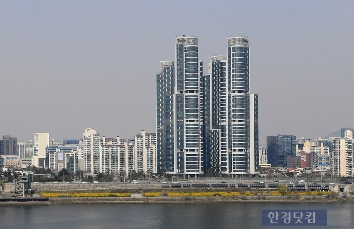'전지현 아파트' 290억 돌파…'나인원한남' 제치고 최고가 거래 [집코노미-핫!부동산]