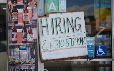 美 ADP "민간 고용 4주간 5.5만개 증가"…감소추세 반전