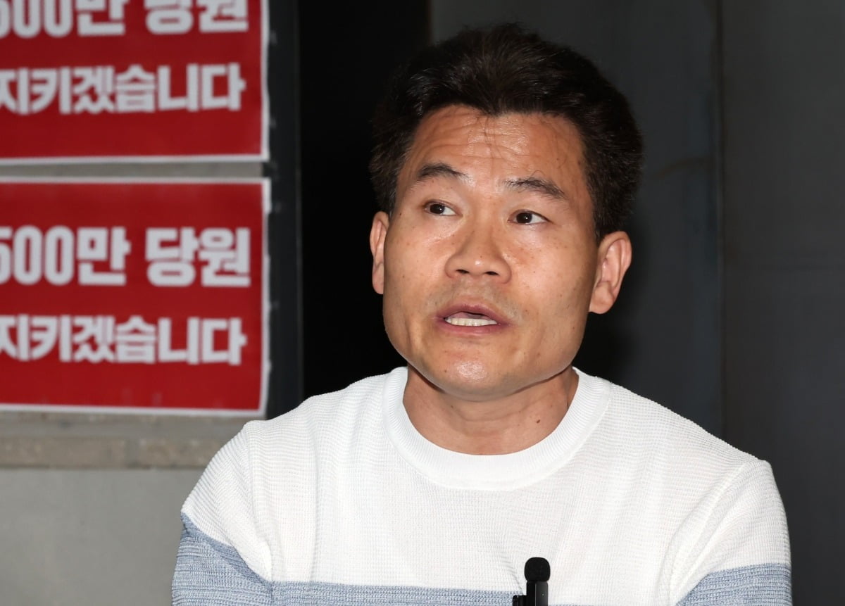 전한길, 트럼프에 편지…"尹 면회해달라, 난 한국의 찰리 커크"