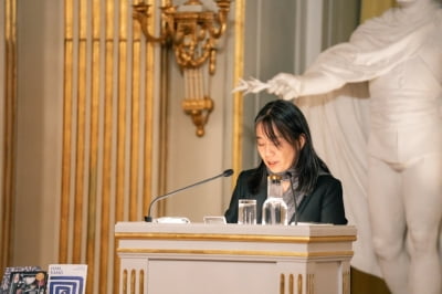 2025 노벨문학상 D-1…수상자는 누가 정하나?