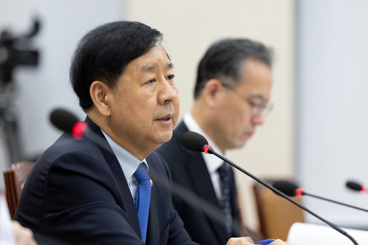 용산정비창 두고 또 '징발론'…구윤철 "주택공급에 최선"