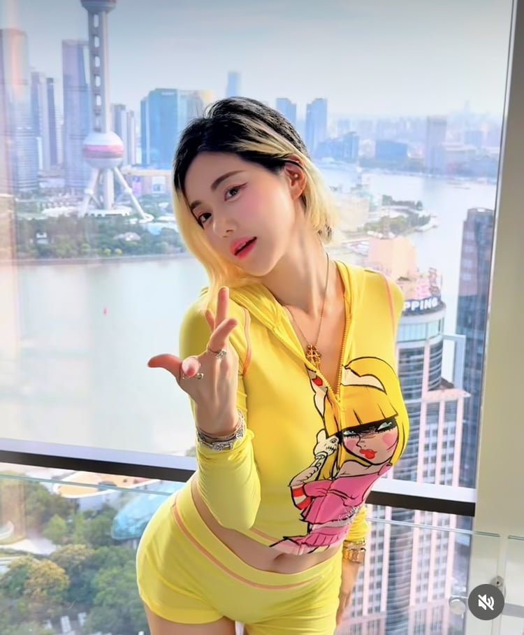 DJ Soda Shows Resilience After Hair Treatment Mishap in Shanghai
