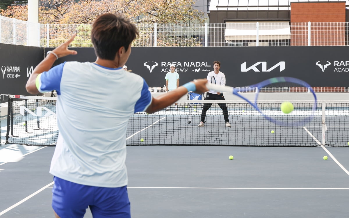 [포토] 한국 테니스 유망주와 만남 가진 라파 나달 아카데미