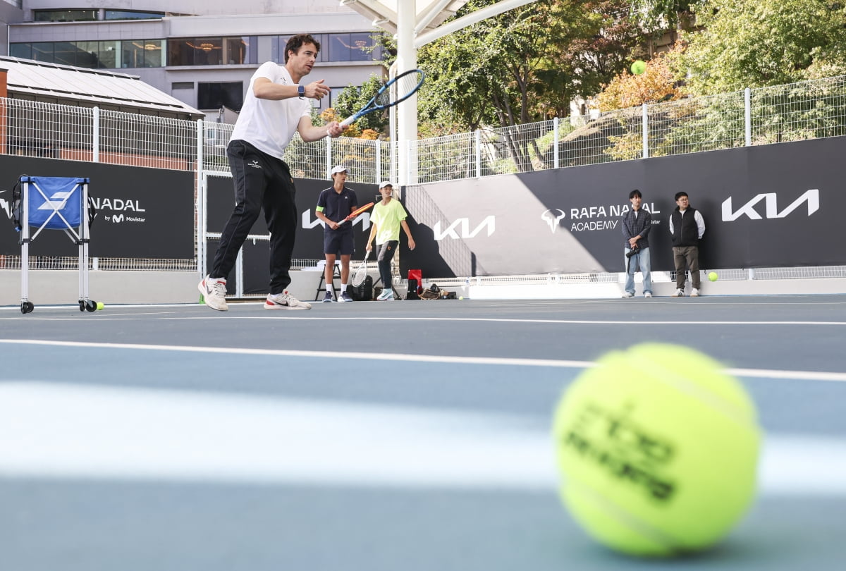 [포토] 한국 테니스 유망주와 만남 가진 라파 나달 아카데미