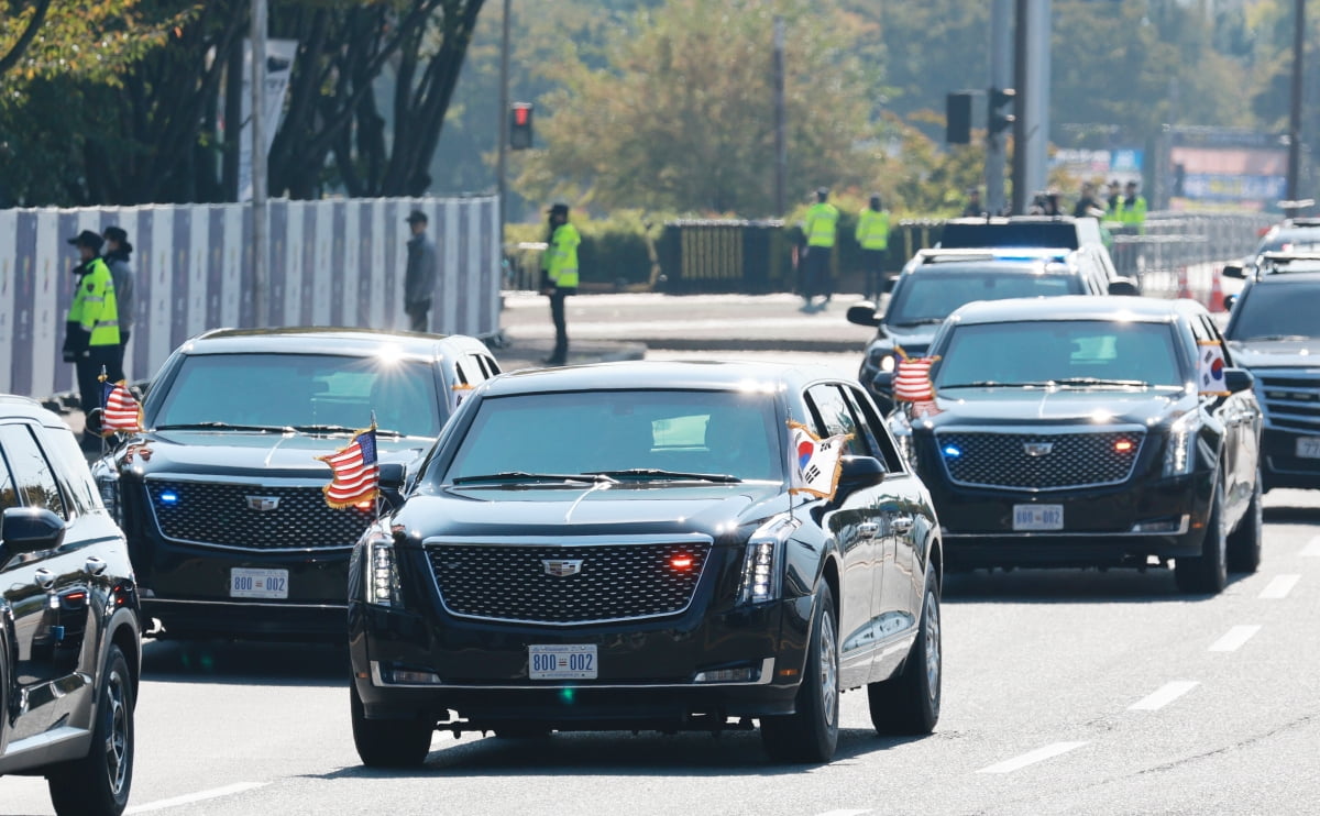 '수류탄까지 견딘다'…트럼프 태운 19억 '짐승'의 정체 [APEC 2025]
