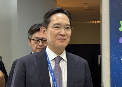 "곧 '11만전자' 가나"…젠슨 황 치맥·호실적에 주가 날았다 [종목+]