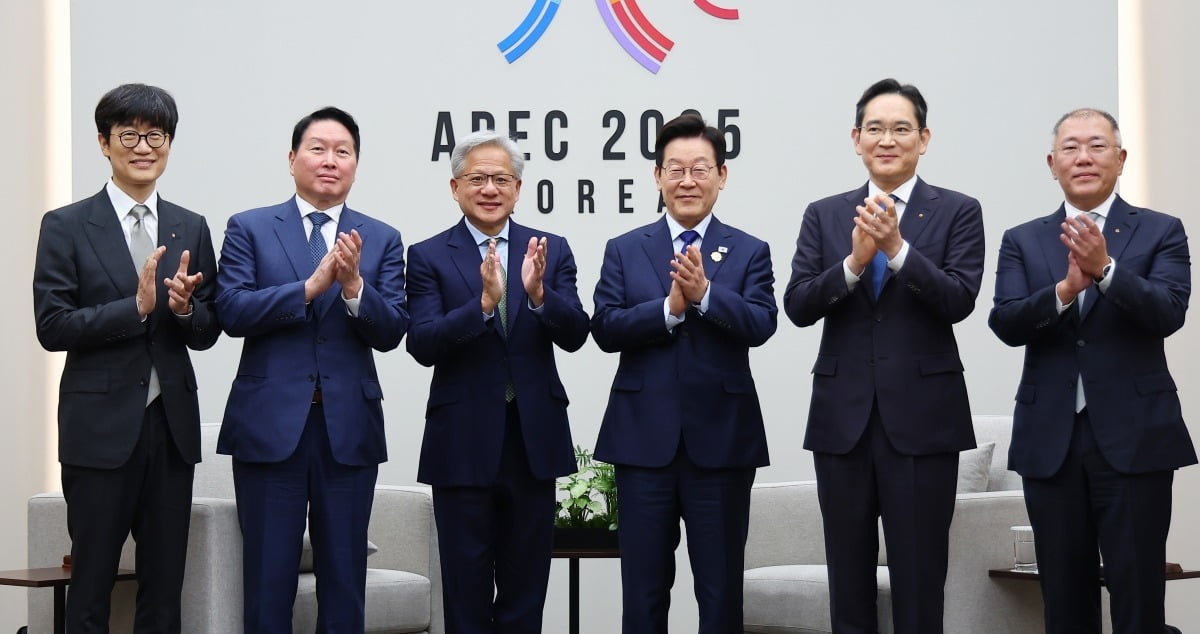 李대통령 "AI 강국도약에 역할당부" ...젠슨 황 "韓과 함께해 기뻐" [HK영상]