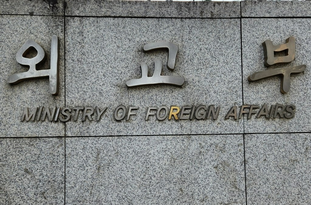 [속보] 외교부 "美, ESTA로도 B-1 비자와 동일한 활동 가능하다 확인"