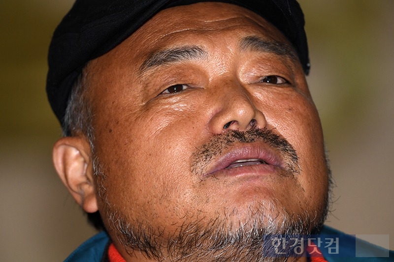 김흥국, 정치판 떠난다…"본업인 가수·방송인으로" 공식 선언