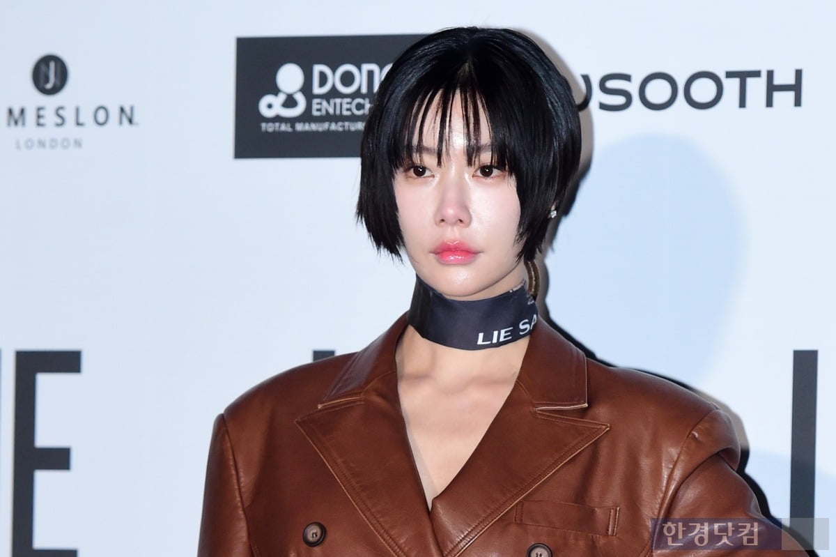 클라라, 이혼 후 첫 SNS 심경글…"좋은 일만 가득하길"