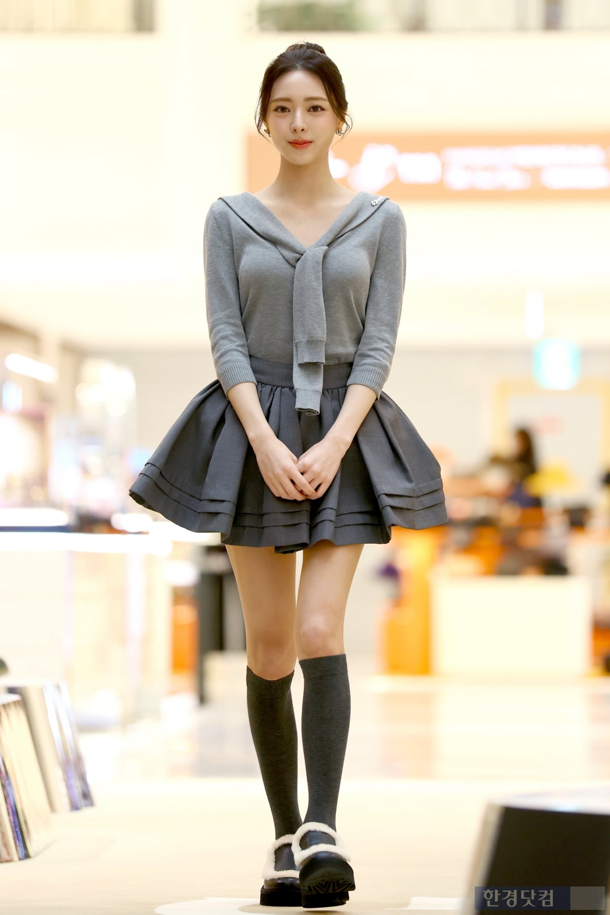 [포토] ITZY 유나, '인형이 걸어오네~'