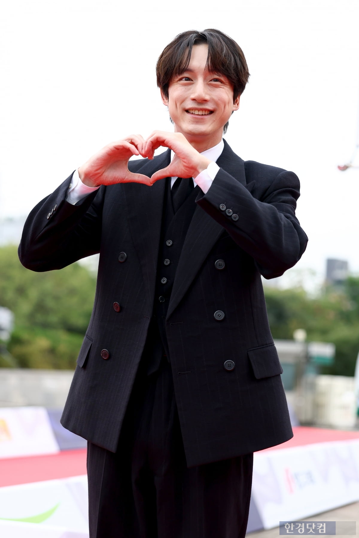 [포토] 사카구치 켄타로, '팬들 마음 흔드는 멋진 미소~' (서울드라마어워즈 2025)