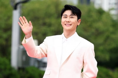 [포토] 영탁, 오늘도 '폼 미쳤다~' (서울드라마어워즈 2025)