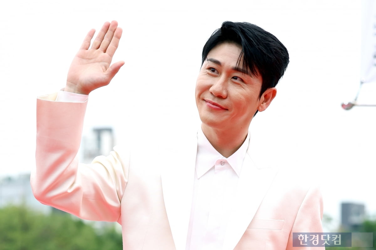 [포토] 영탁, 오늘도 '폼 미쳤다~' (서울드라마어워즈 2025)