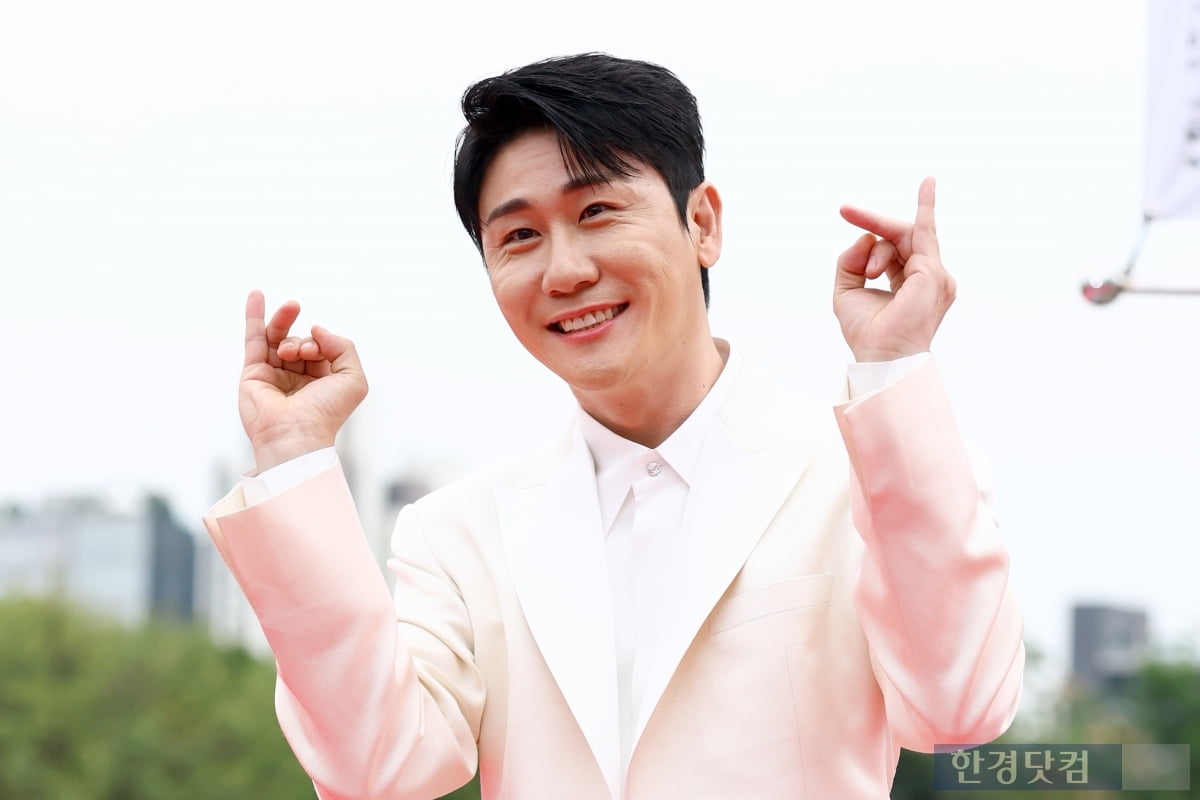 [포토] 영탁, 오늘도 '폼 미쳤다~' (서울드라마어워즈 2025)