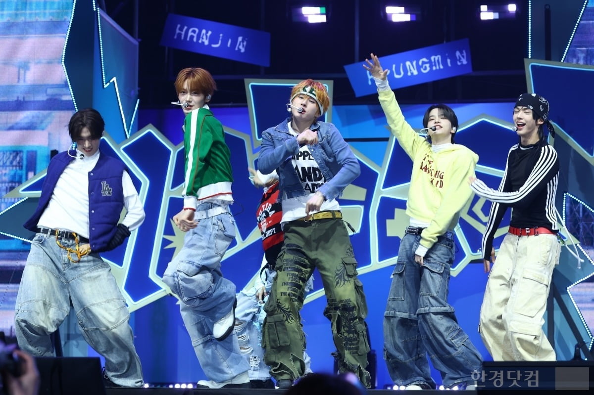 [포토] 투어스, '청량에 독기 한 스푼'