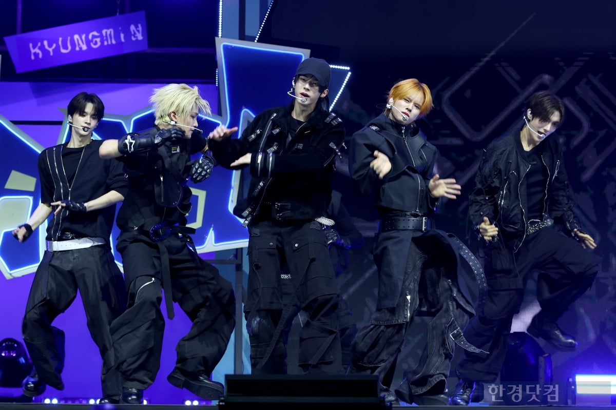 [포토] 투어스, '청량에 독기 한 스푼'