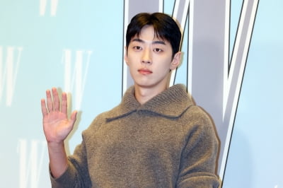 [포토] 그레이, '그윽한 눈빛~'