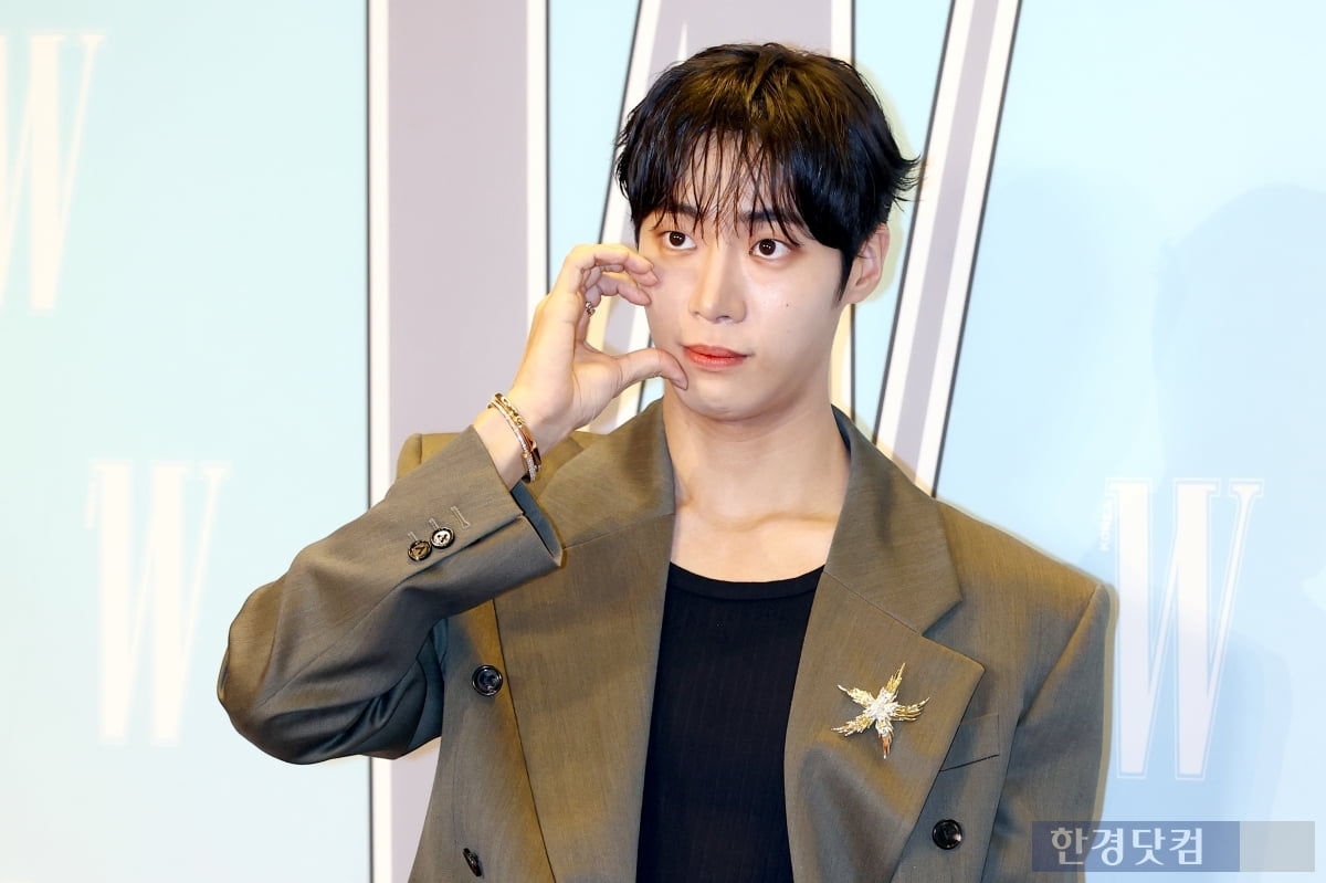 [포토] 추영우, '멋진 모습에 팬들 심쿵'