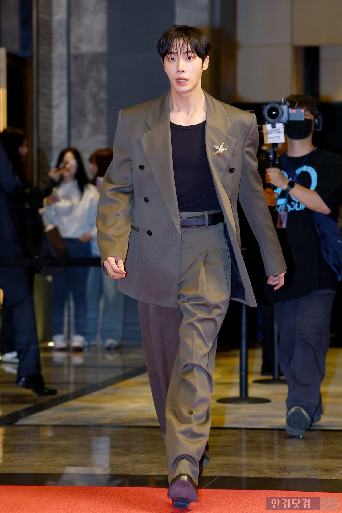 [포토] 추영우, '멋진 모습에 팬들 심쿵'