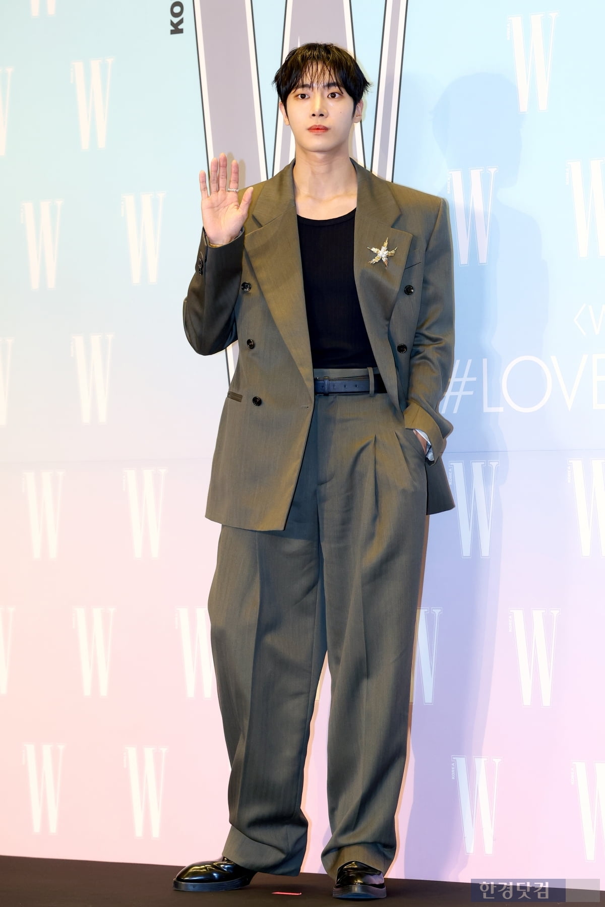 [포토] 추영우, '멋진 모습에 팬들 심쿵'