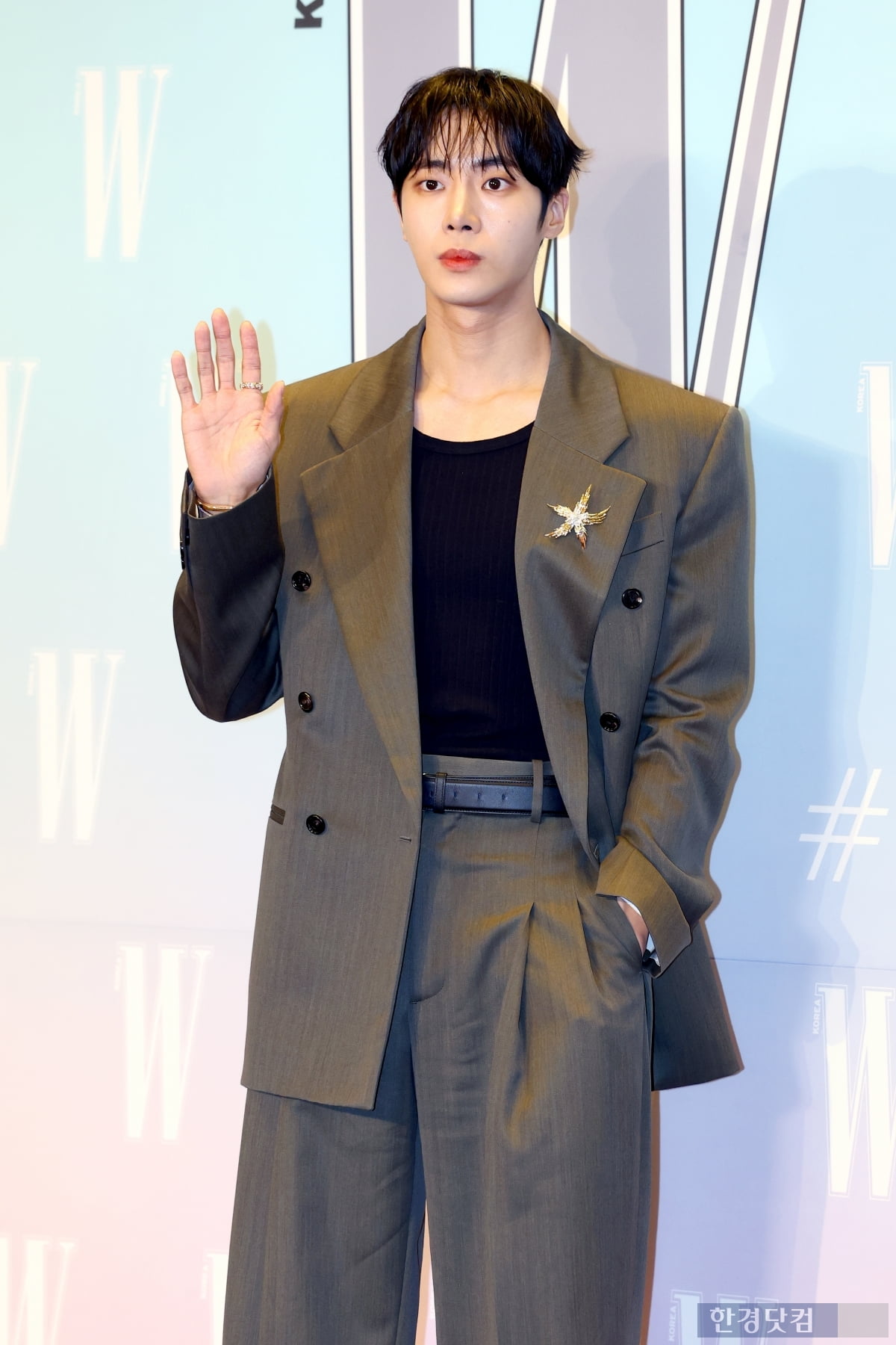 [포토] 추영우, '멋진 모습에 팬들 심쿵'