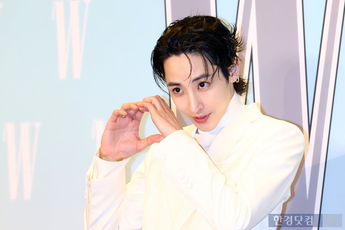 [포토] 이수혁, '팬들 설레게 만드는 멋진 남자'