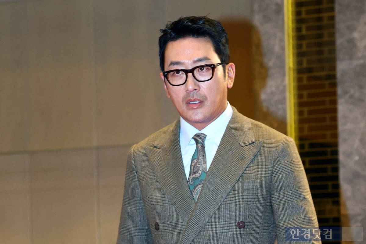 [포토] 하정우, '완벽한 슈트핏'