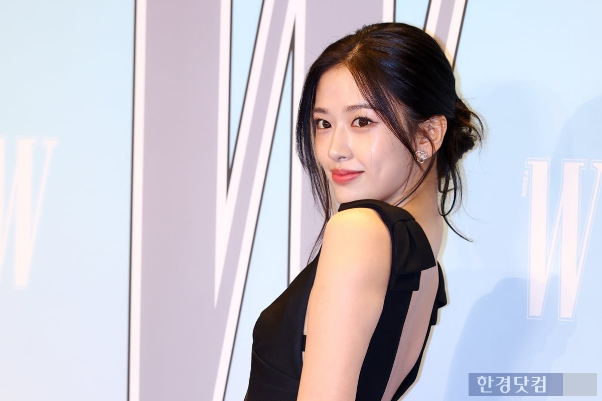 [포토] 아이브 안유진, '예쁨 뽐내는 매력적인 유진이'