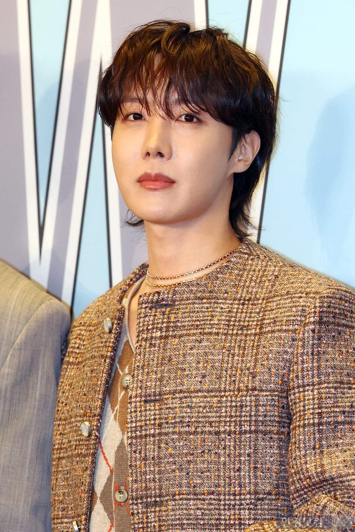 [포토] BTS RM-제이홉-뷔, '멋진 모습으로 깜짝 등장'