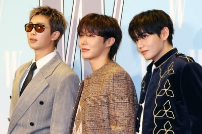 [포토] BTS RM-제이홉-뷔, '멋진 모습으로 깜짝 등장'