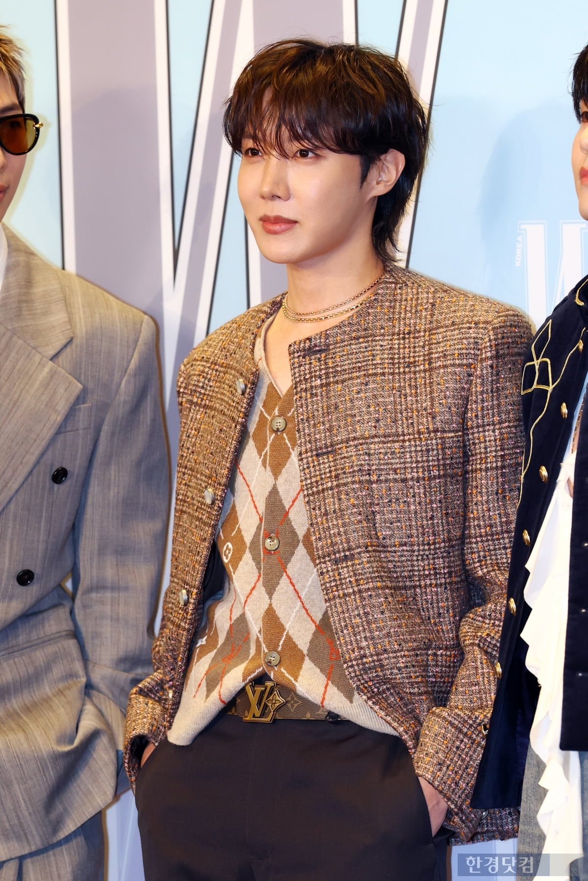 [포토] BTS RM-제이홉-뷔, '멋진 모습으로 깜짝 등장'