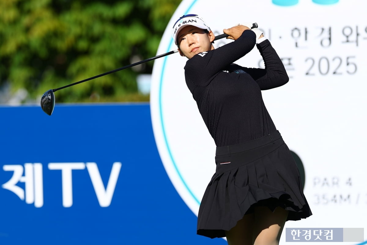 [포토] 황연서, '정확하게 보낸다' (상상인·한경 와우넷 오픈 2025)