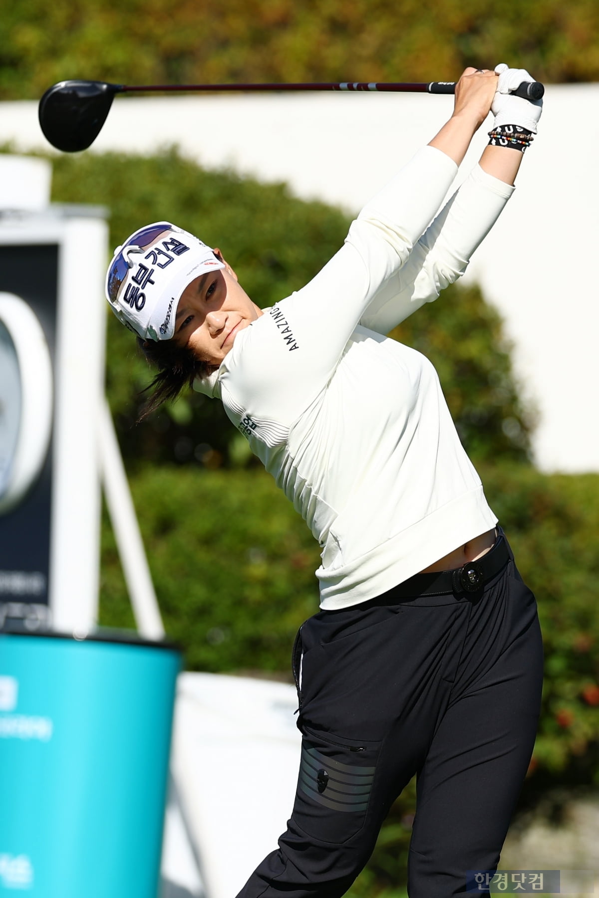 [포토] 지한솔, '군더더기 없는 깔끔한 티샷' (상상인·한경 와우넷 오픈 2025)