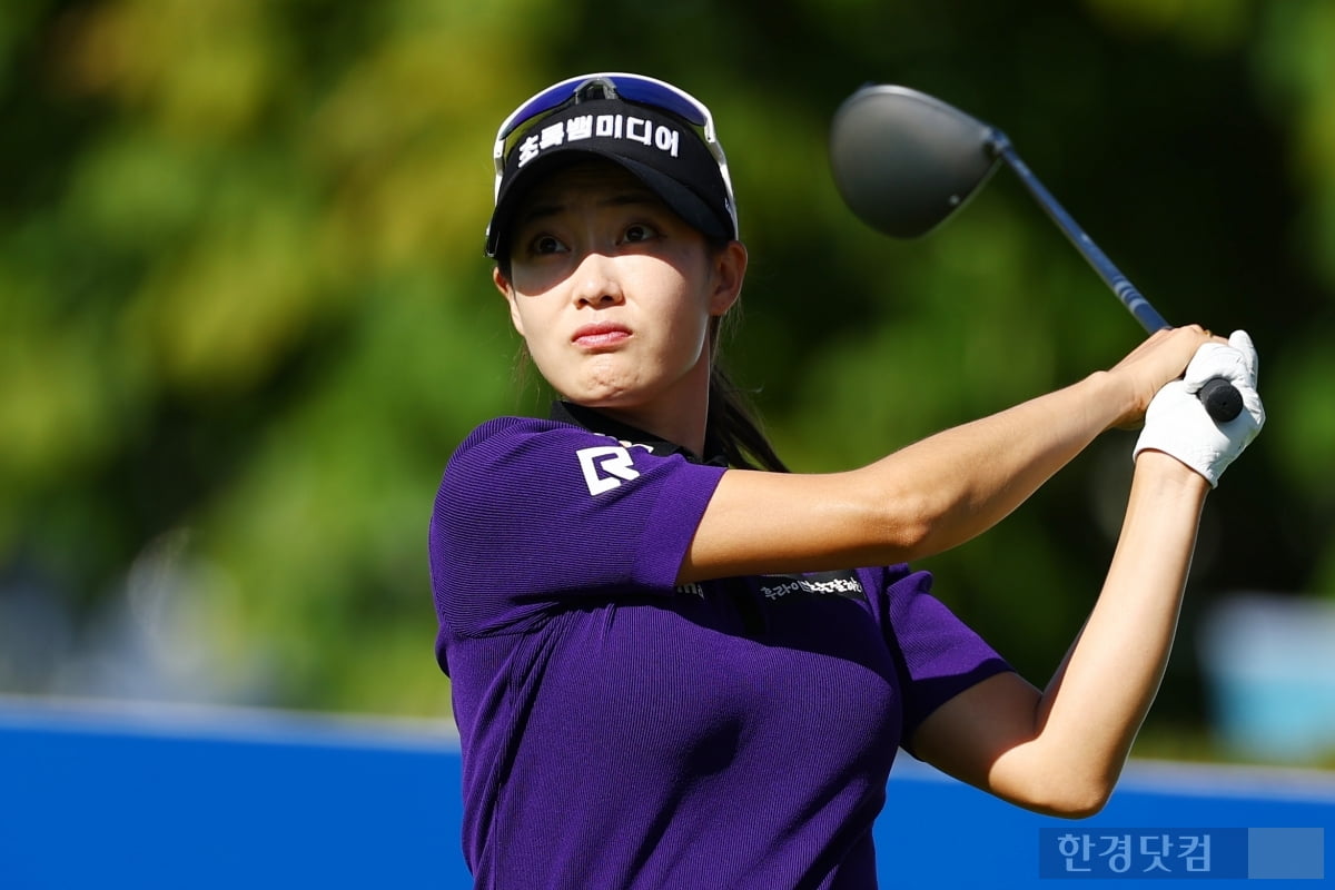 [포토] 윤선정, '페어웨이 중앙으로 날려 보낸다' (상상인·한경 와우넷 오픈 2025)