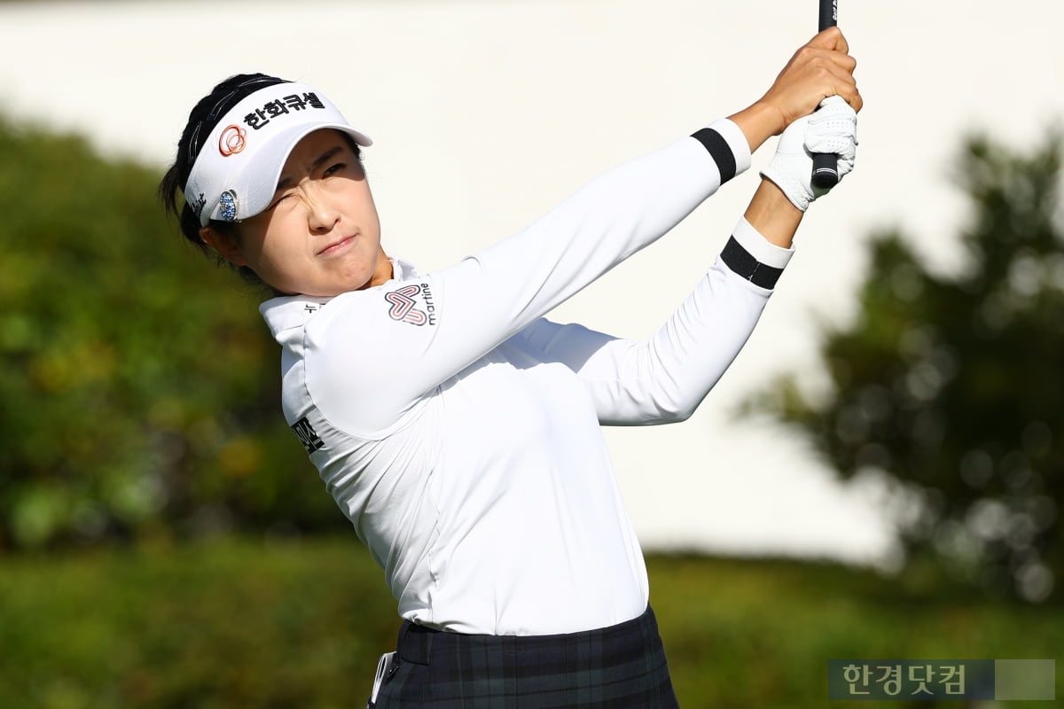 [포토] 김민주, '힘차게 날아라~' (상상인·한경 와우넷 오픈 2025)