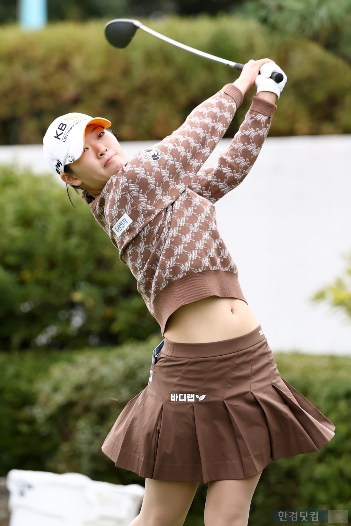 [포토] 방신실, '바람을 뚫고 날아라~' (상상인·한경 와우넷 오픈 2025)