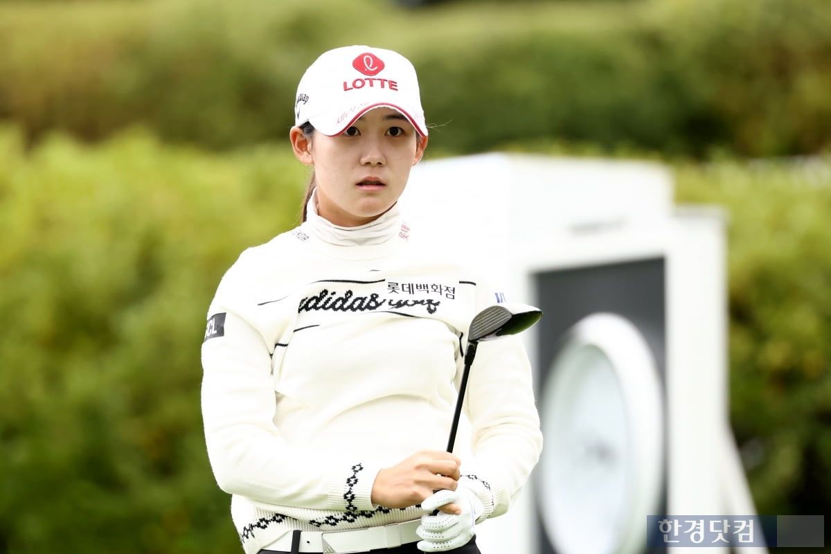 [포토] 황유민, '장타자의 시원시원한 티샷' (상상인·한경 와우넷 오픈 2025)