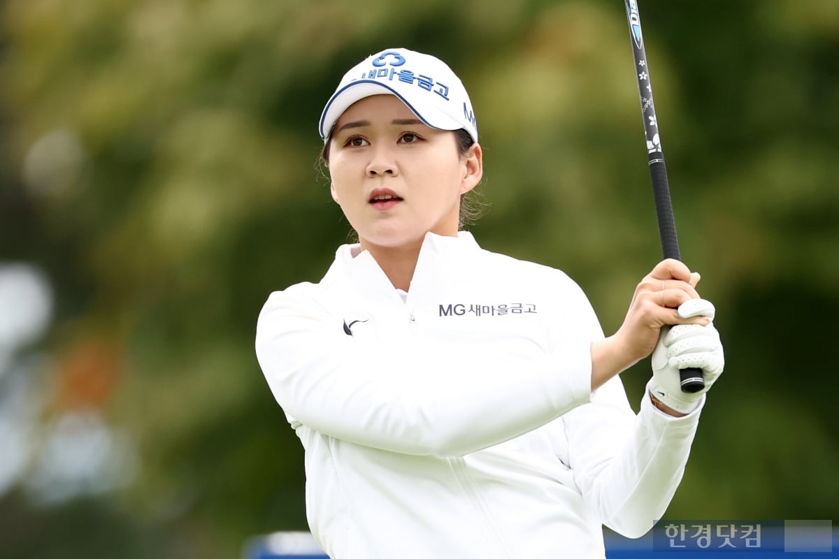 [포토] 이제영, '다분진 티샷' (상상인·한경 와우넷 오픈 2025)