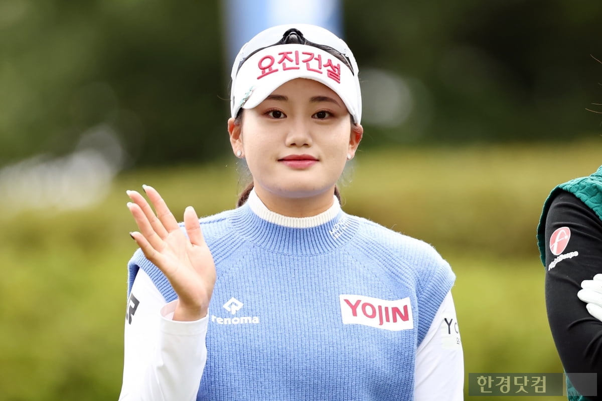 [포토] 노승희, '가을 하늘 가르는 힘찬 티샷' (상상인·한경 와우넷 오픈 2025)