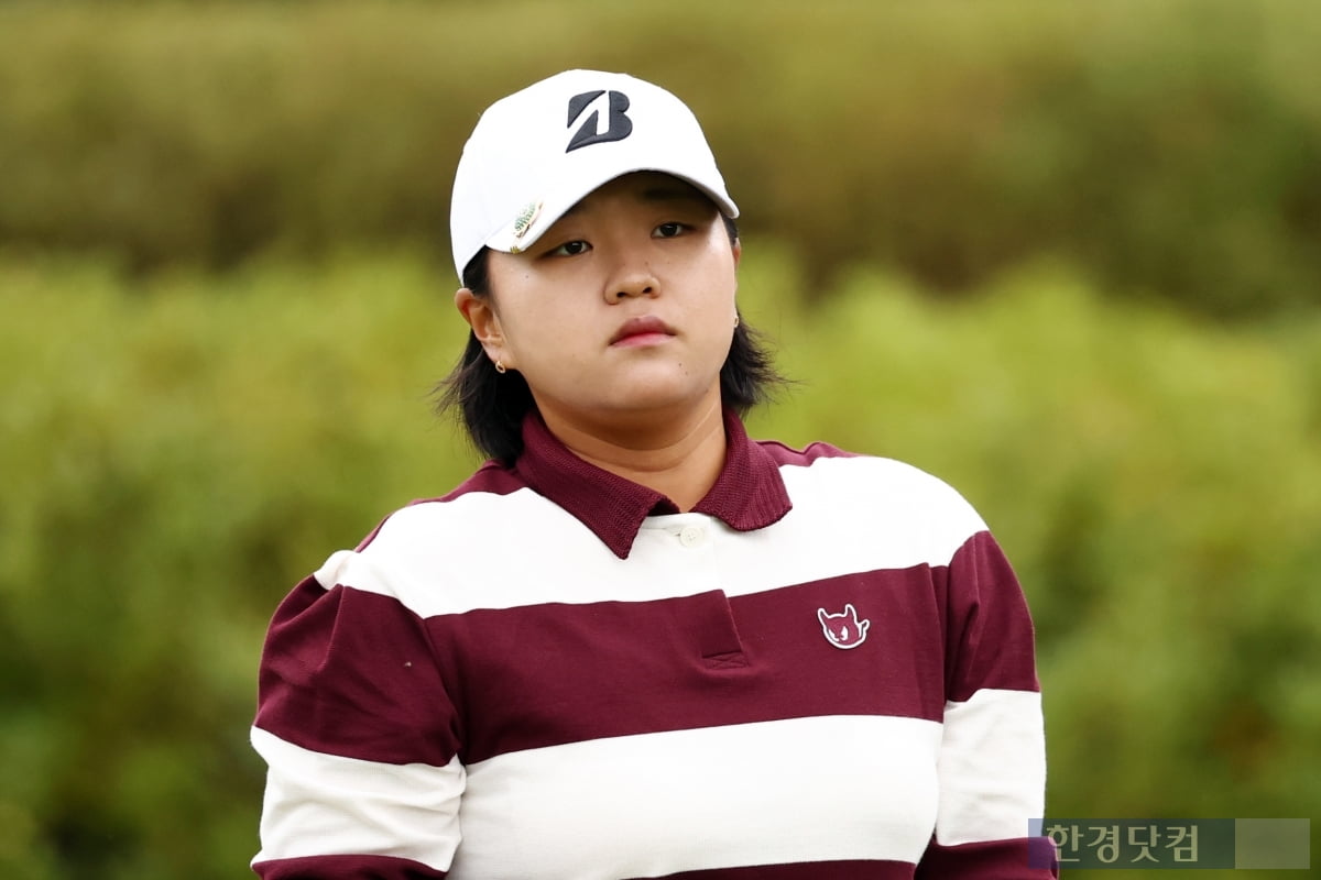 [포토] 신다인, '첫 홀부터 신중하게~' (상상인·한경 와우넷 오픈 2025)