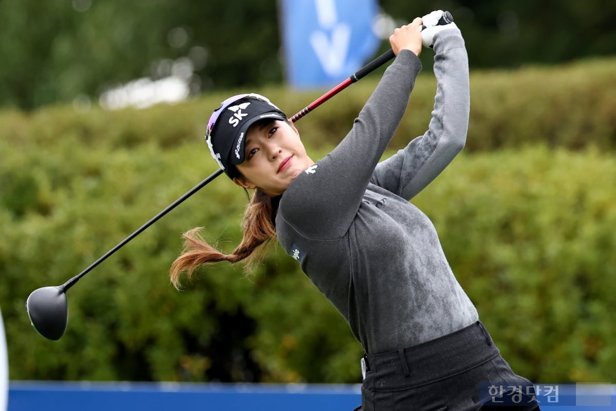 [포토] 김재희, '시즌 첫 승을 향해' (상상인·한경 와우넷 오픈 2025)