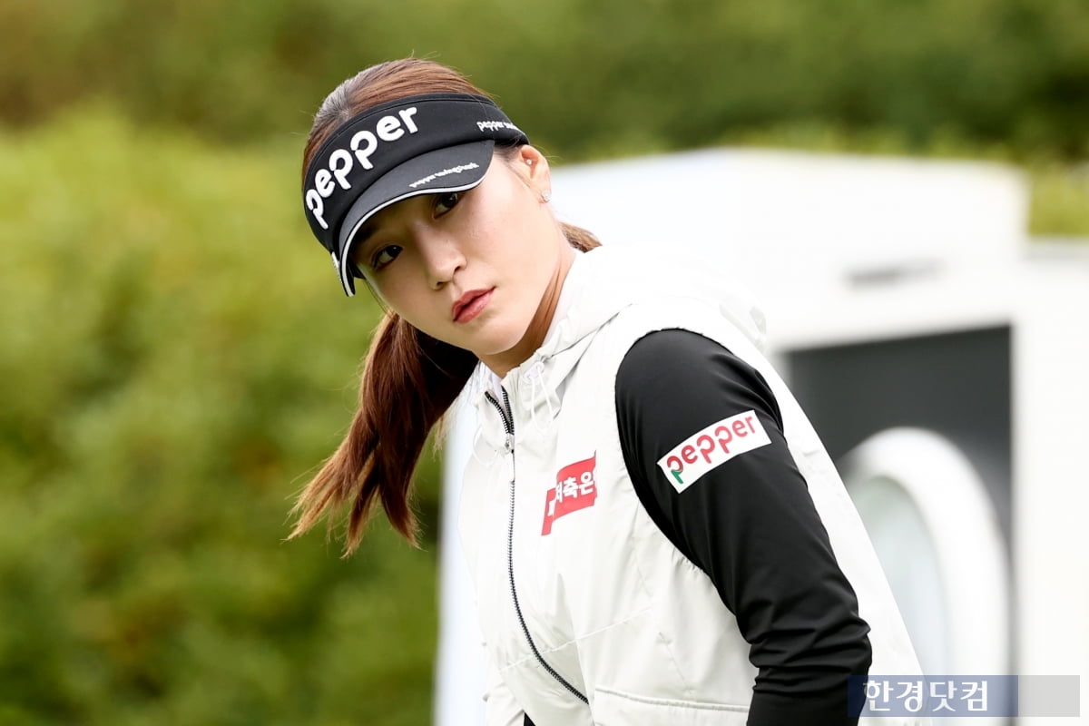 [포토] 황정미, '더 위로 올라가자' (상상인·한경 와우넷 오픈 2025)